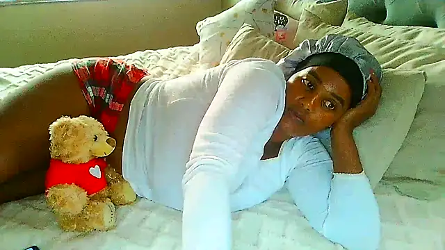 Snapshot of Charlie-Crawford chatting on February 23, 4:13 pm Charlie-Crawford online show from February 23, 4:13 pm