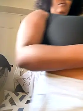 Snapshot of Charlie-Crawford chatting on November 8, 6:35 am Charlie-Crawford online show from November 8, 6:35 am