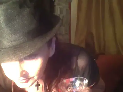 Snapshot of dominatrixredsonyja chatting on March 19, 9:27 pm dominatrixredsonyja online show from March 19, 9:27 pm