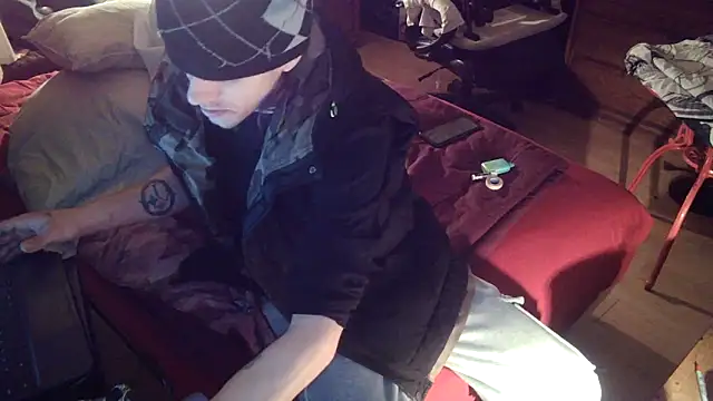 Snapshot of xxxTony999 chatting on March 21, 6:49 am xxxTony999 online show from March 21, 6:49 am