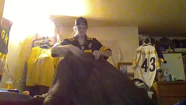 Snapshot of xxxTony999 chatting on November 3, 11:26 pm xxxTony999 online show from November 3, 11:26 pm