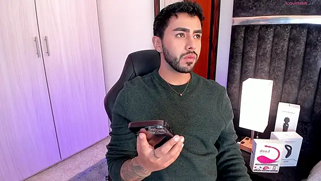 ItsMeEros online show from February 7, 9:48 pm