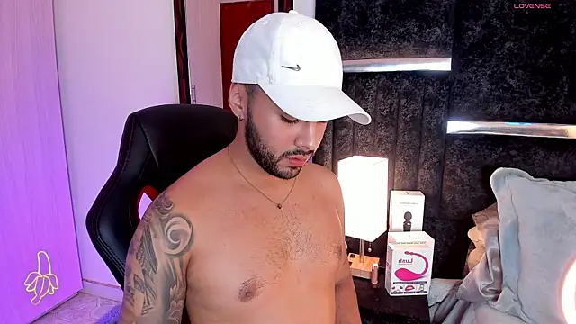 ItsMeEros online show from March 8, 1:28 am