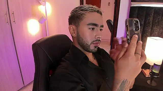 ItsMeEros online show from October 12, 10:31 pm