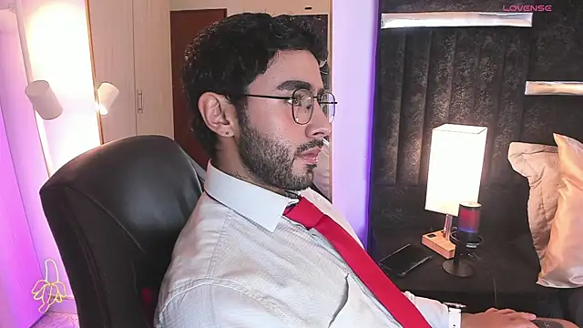 Snapshot of ItsMeEros chatting on February 27, 11:05 pm ItsMeEros online show from February 27, 11:05 pm