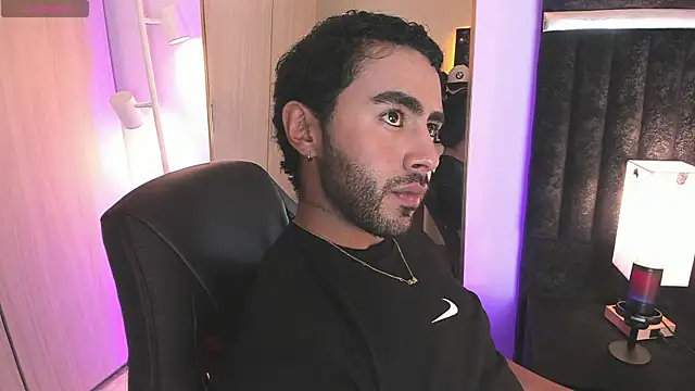 Snapshot of ItsMeEros chatting on March 22, 1:09 am ItsMeEros online show from March 22, 1:09 am