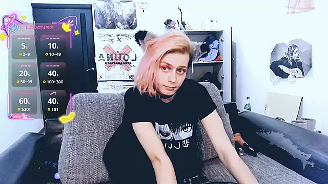 Snapshot of Littlepinkcat chatting on October 9, 9:29 am Littlepinkcat online show from October 9, 9:29 am