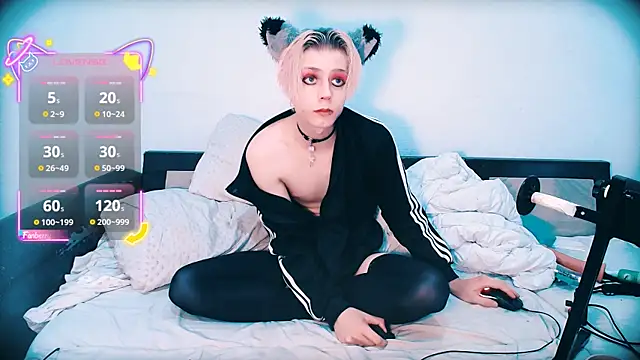 Littlepinkcat online show from June 26, 4:00 pm