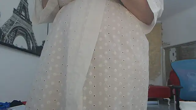 AnnaBellaLuckyXOXO online show from July 19, 9:13 am
