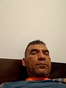 Snapshot of Daddy1972 chatting on January 4, 11:38 pm Daddy1972 online show from January 4, 11:38 pm