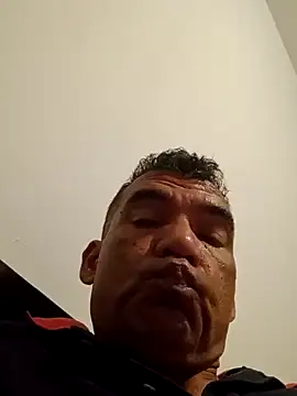Snapshot of Daddy1972 chatting on January 5, 4:59 pm Daddy1972 online show from January 5, 4:59 pm