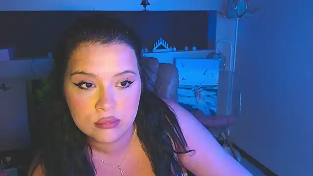 Snapshot of Malika_uAngel chatting on July 1, 9:58 pm Malika uAngel online show from July 1, 9:58 pm