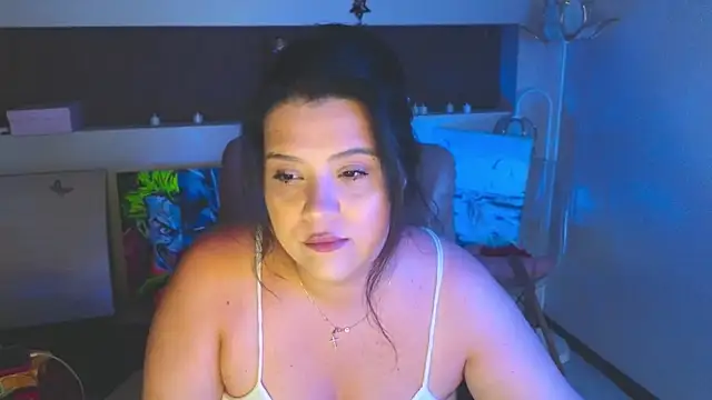 Snapshot of Malika_uAngel chatting on July 9, 10:25 pm Malika uAngel online show from July 9, 10:25 pm