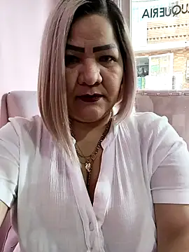Dalessa Bigtits online show from April 24, 9:06 pm