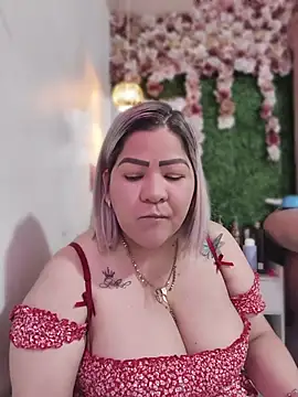 Dalessa Bigtits online show from June 18, 9:19 pm