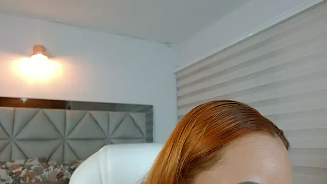 Snapshot of nana_levy chatting on February 24, 3:33 am nana levy online show from February 24, 3:33 am