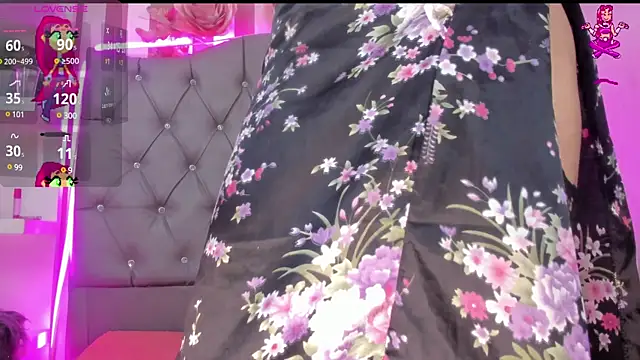 Snapshot of Star-Fire chatting on March 21, 11:23 pm Star-Fire online show from March 21, 11:23 pm