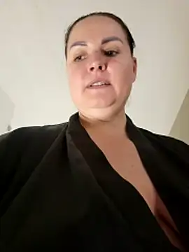 GeorgiaLerox online show from November 21, 12:15 pm