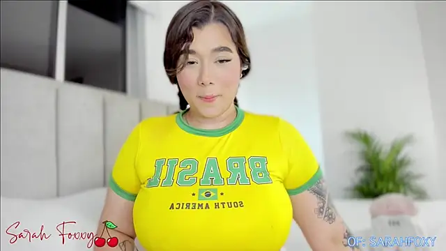 Snapshot of Foxxy222_ chatting on December 28, 11:48 pm Foxxy222 online show from December 28, 11:48 pm