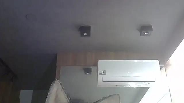 Skinny-Kitten online show from December 18, 10:38 pm