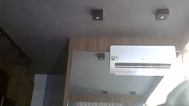 Skinny-Kitten online show from January 17, 6:00 pm