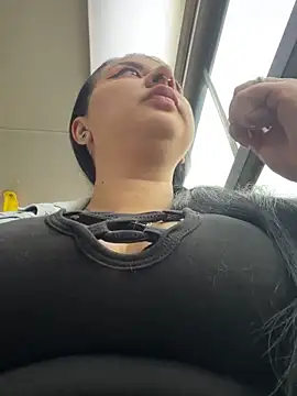 Abril Luv online show from February 26, 12:03 pm