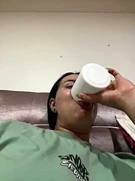 Abril Luv online show from October 29, 1:52 am