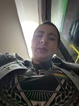 Abril Luv online show from February 26, 12:31 am