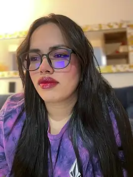 Snapshot of andra_rose chatting on January 15, 11:51 pm andra rose online show from January 15, 11:51 pm