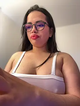 Snapshot of andra_rose chatting on September 14, 6:07 pm andra rose online show from September 14, 6:07 pm