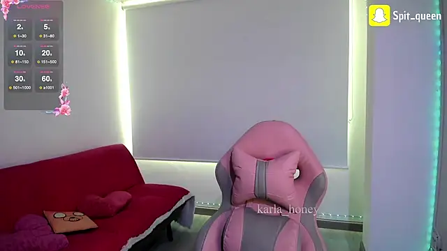 Snapshot of Spit_queen chatting on September 17, 4:19 pm Spit queen online show from September 17, 4:19 pm