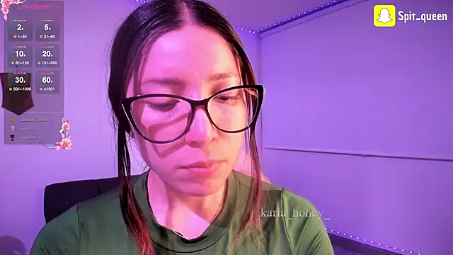 Snapshot of Spit_queen chatting on October 9, 3:15 am Spit queen online show from October 9, 3:15 am