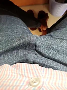 Snapshot of adicma123 chatting on March 19, 7:51 am adicma123 online show from March 19, 7:51 am