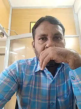 Snapshot of adicma123 chatting on November 4, 3:49 am adicma123 online show from November 4, 3:49 am