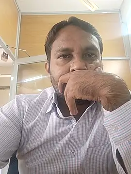 Snapshot of adicma123 chatting on November 26, 6:25 am adicma123 online show from November 26, 6:25 am