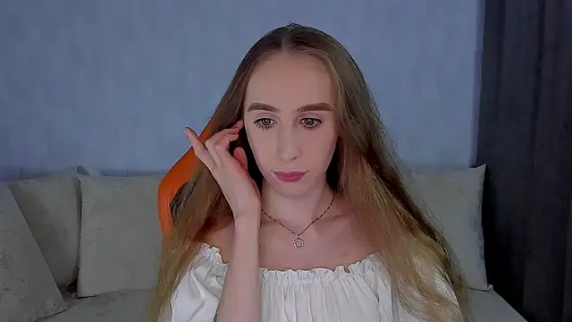 Snapshot of _mira_cle_ chatting on October 27, 10:47 pm  mira cle  online show from October 27, 10:47 pm