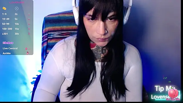 Snapshot of VampGirl1 chatting on November 23, 10:48 am VampGirl1 online show from November 23, 10:48 am