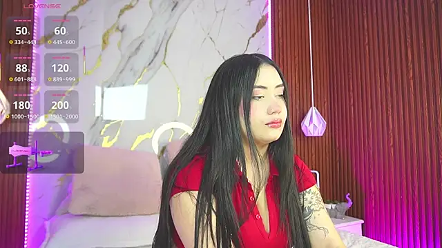 Snapshot of haylie_ chatting on February 15, 3:42 am haylie online show from February 15, 3:42 am