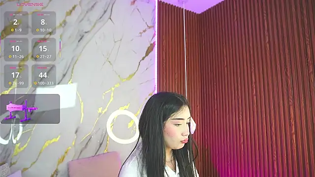 Snapshot of haylie_ chatting on March 13, 4:38 am haylie online show from March 13, 4:38 am