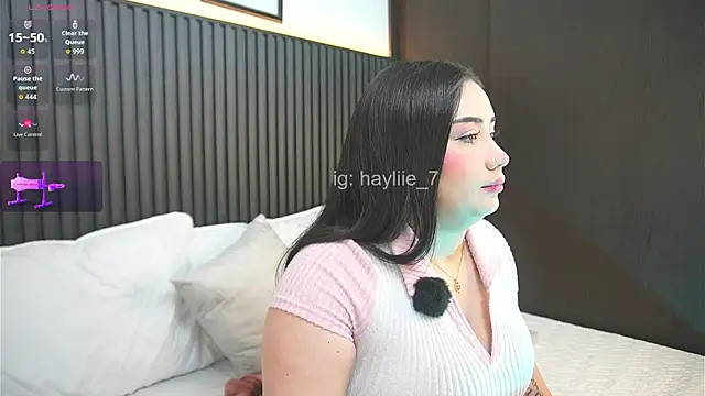haylie  online show from June 14, 6:26 am
