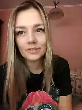 Snapshot of KrissSexi chatting on February 18, 8:05 am KrissSexi online show from February 18, 8:05 am