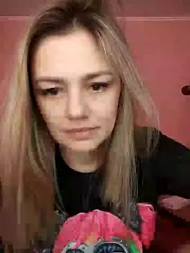 Snapshot of KrissSexi chatting on February 20, 9:11 am KrissSexi online show from February 20, 9:11 am