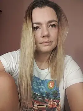 KrissSexi online show from November 20, 6:13 am