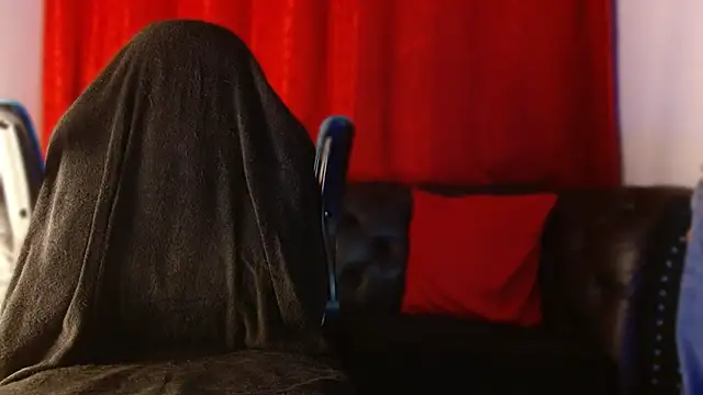 Snapshot of AlbertBernal69 chatting on December 18, 2:50 am AlbertBernal69 online show from December 18, 2:50 am