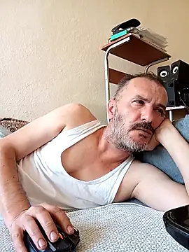 Snapshot of bestofyalcinturkey chatting on November 15, 10:45 am bestofyalcinturkey online show from November 15, 10:45 am