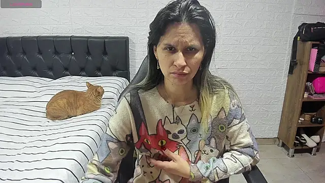 lauren ashlee online show from January 17, 2:28 pm