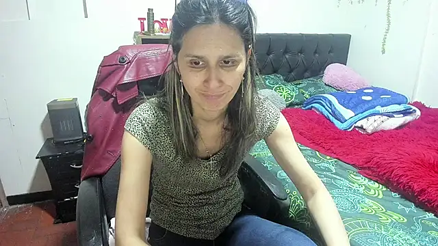 lauren ashlee online show from January 12, 6:46 pm