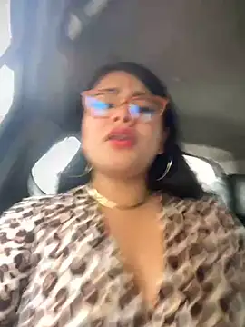 Insane Issa online show from December 21, 7:06 pm