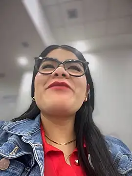 Insane Issa online show from January 31, 9:16 pm