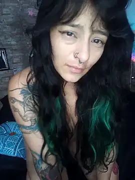 AngelaQueen  online show from March 4, 9:32 pm